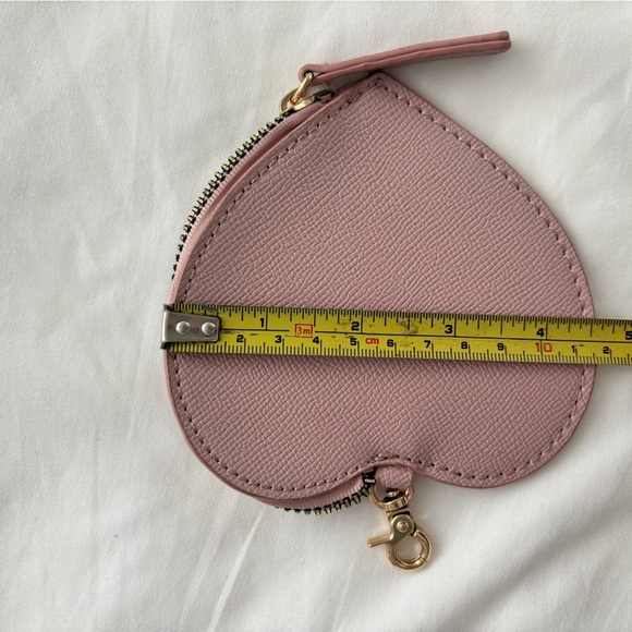 Betsey Johnson Pink Heart Purse Key Chain Coin Purse - Picture 2 of 5